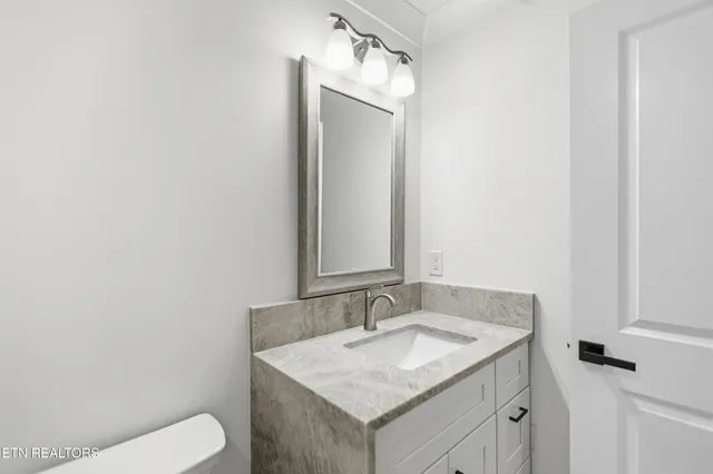 $659,000 | 256 Elohi Way, Loudon, TN 37774