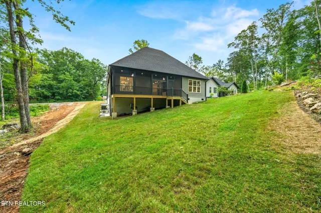$659,000 | 256 Elohi Way, Loudon, TN 37774