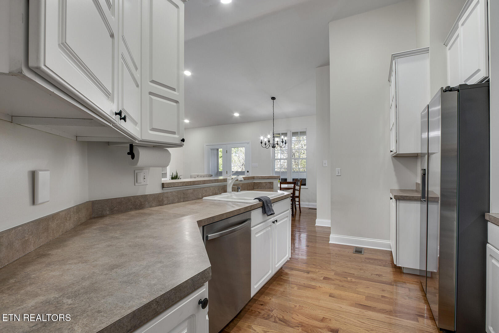 150 Sunset View Loop Maryville, TN 37801 - Photo 24 of 50 24_SunsetViewLoop_150_Kitchen03
