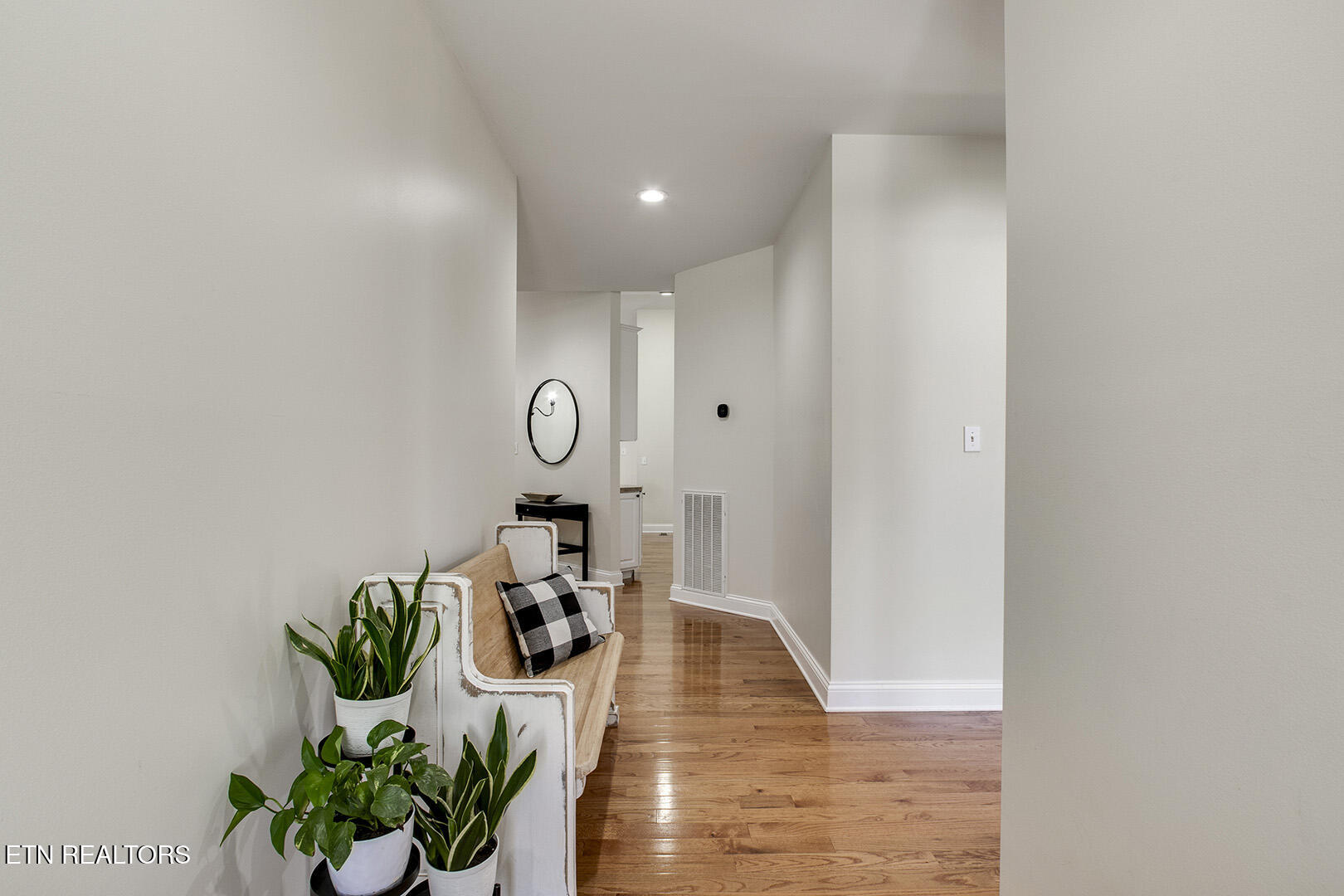 150 Sunset View Loop Maryville, TN 37801 - Photo 4 of 50 04_SunsetViewLoop_150_EntryView