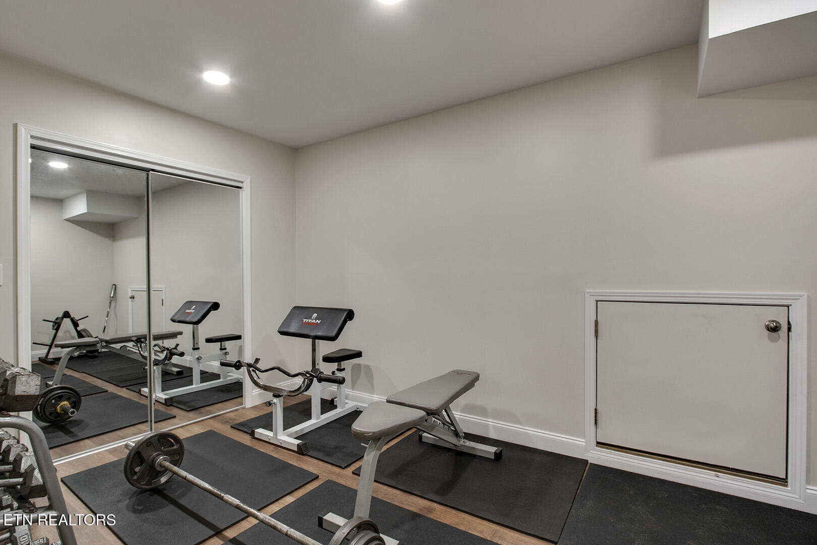 150 Sunset View Loop Maryville, TN 37801 - Photo 48 of 50 48_SunsetViewLoop_150_ExerciseRoom01