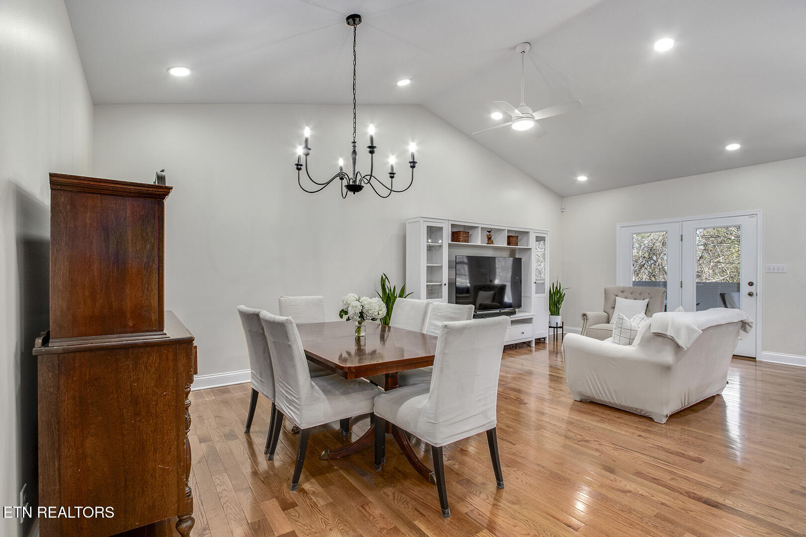 150 Sunset View Loop Maryville, TN 37801 - Photo 6 of 50 06_SunsetViewLoop_150_Dining01