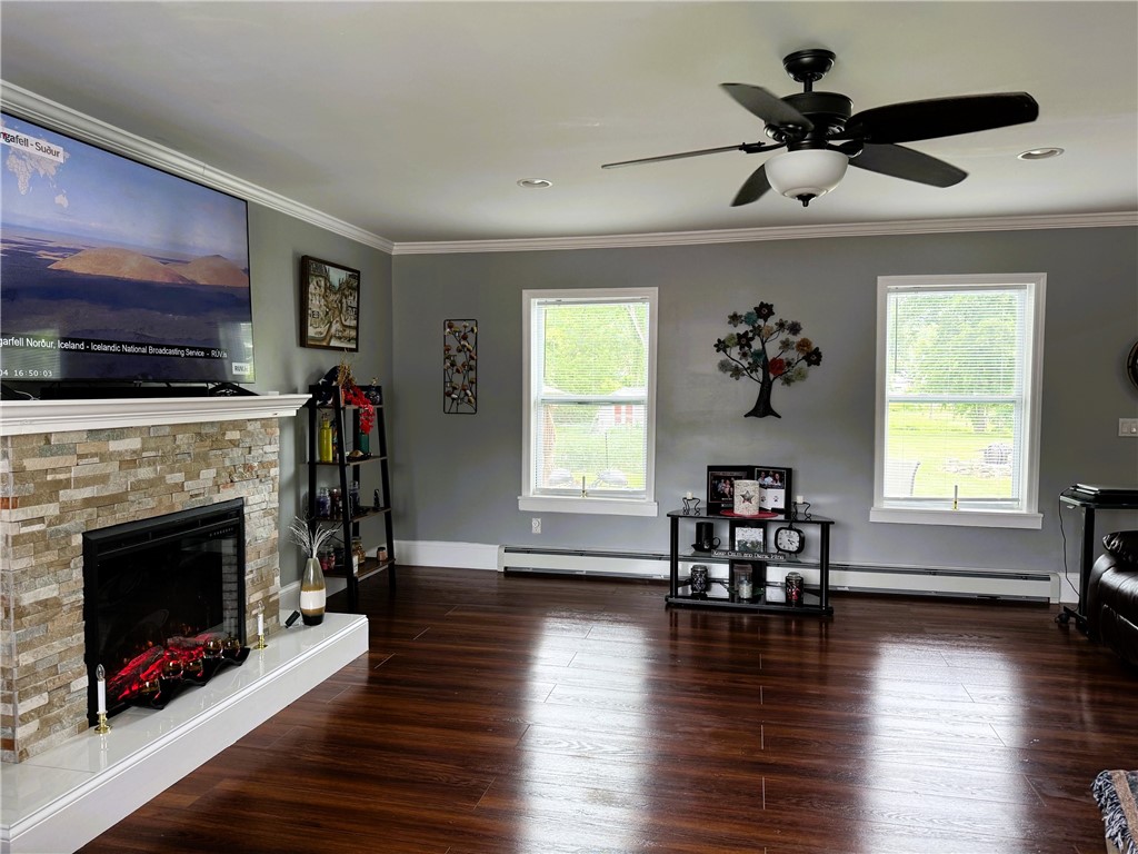 8540 Clinton Street Campbell, NY 14821 - Photo 9 of 42 Family room