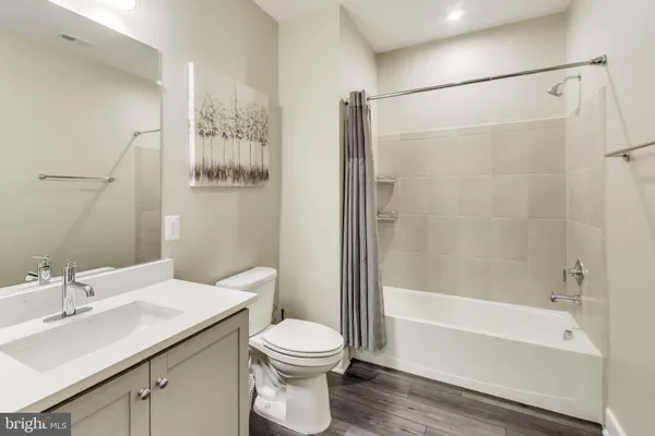 $659,000 | 100 St Ives Place, Unit 208, Oxon Hill, MD 20745