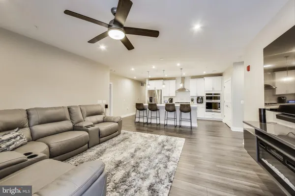 $659,000 | 100 St Ives Place, Unit 208, Oxon Hill, MD 20745