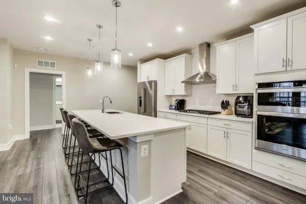 $659,000 | 100 St Ives Place, Unit 208, Oxon Hill, MD 20745