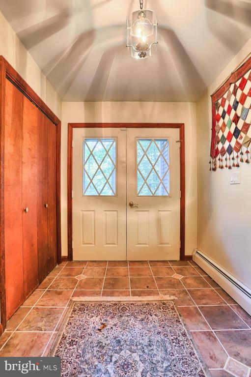 136 Ironmaster Road Lebanon, PA 17042 - Photo 4 of 29 Gallery Image 4
