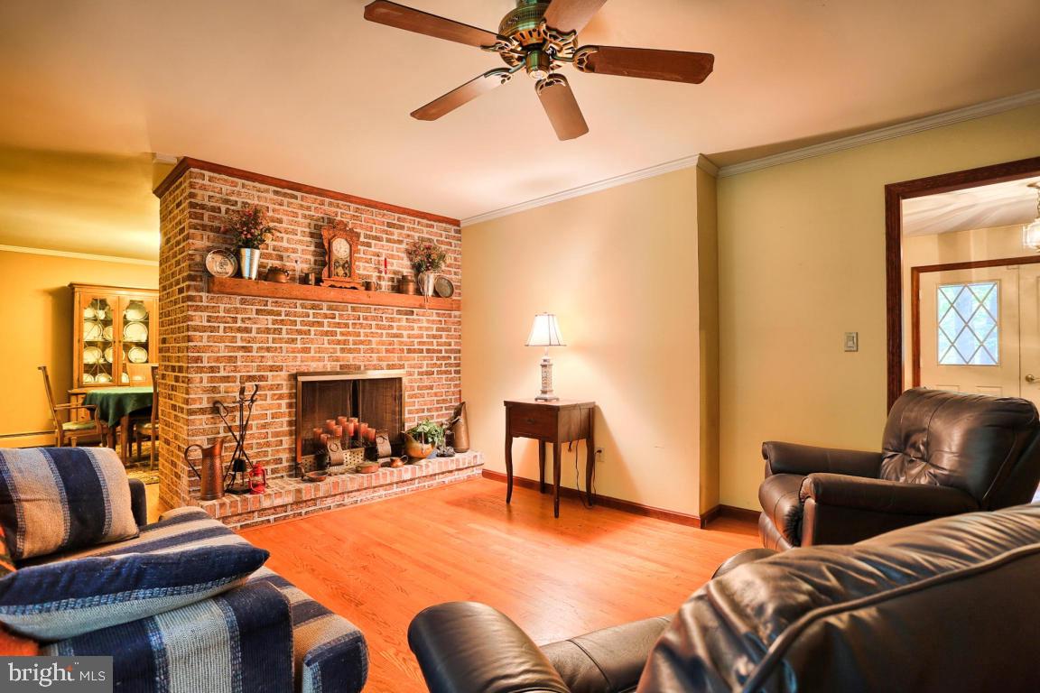 136 Ironmaster Road Lebanon, PA 17042 - Photo 5 of 29 Gallery Image 5