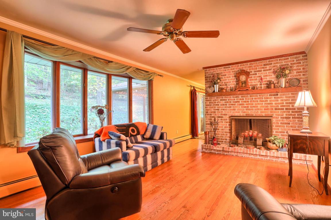 136 Ironmaster Road Lebanon, PA 17042 - Photo 6 of 29 Gallery Image 6