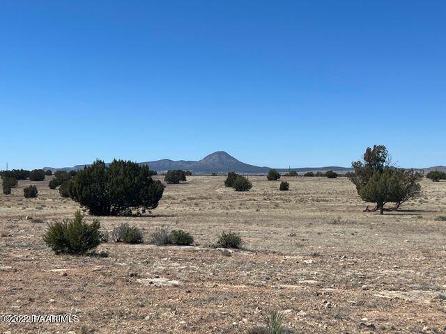 13 Southeast Chain Ranch Ash Fork, AZ 86320 - Photo 1 of 3 20220407170714555840000000-o