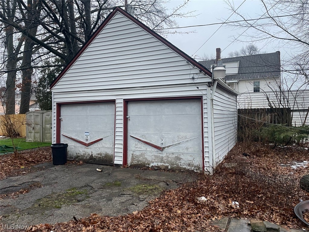 3085 Albion Road Cleveland, OH 44120 - Photo 4 of 32 View of garage