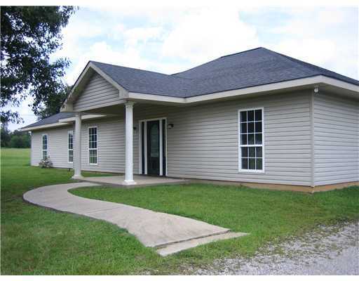 7286 Kiln-Picayune Road Kiln, MS 39556 - Photo 1 of 16 Primary Photo