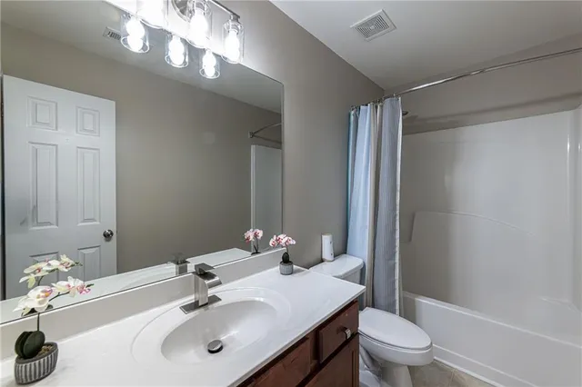 $320,000 | 2002 Lakeshore Overlook Circle Northwest, Kennesaw, GA 30152