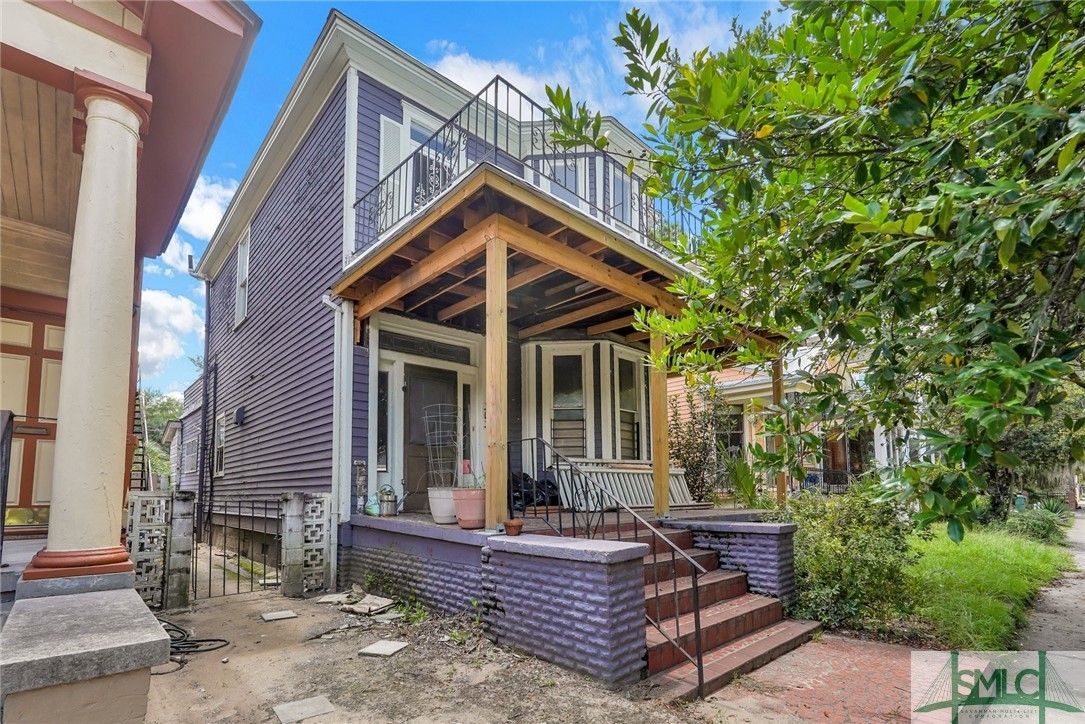303 West 39th Street Savannah, GA 31401 - Photo 1 of 38
