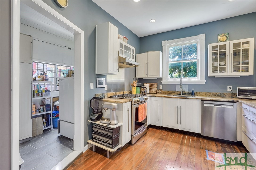 303 West 39th Street Savannah, GA 31401 - Photo 16 of 38
