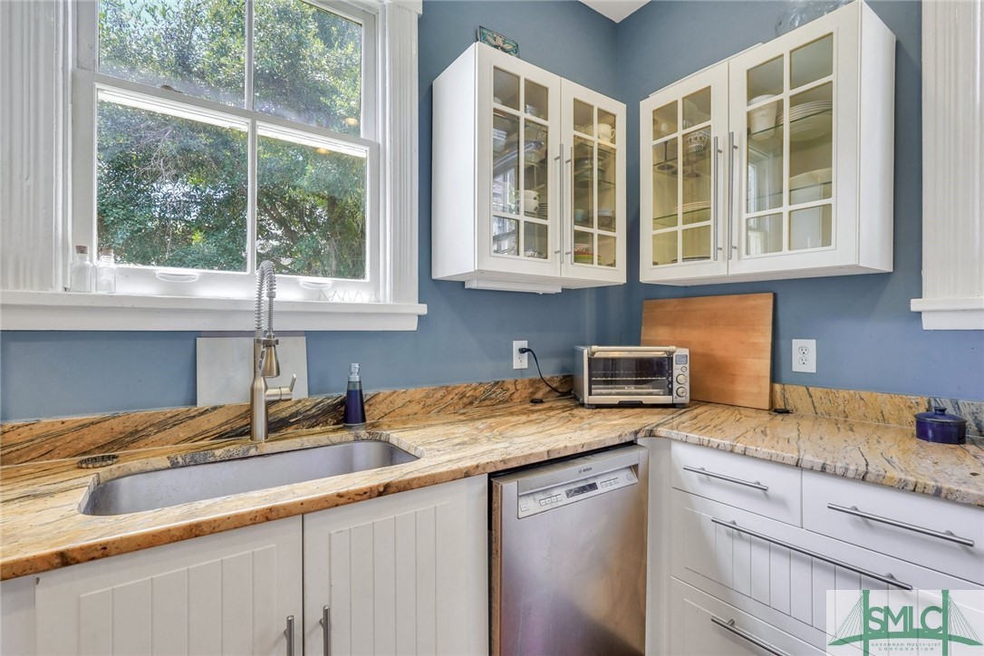 303 West 39th Street Savannah, GA 31401 - Photo 20 of 38