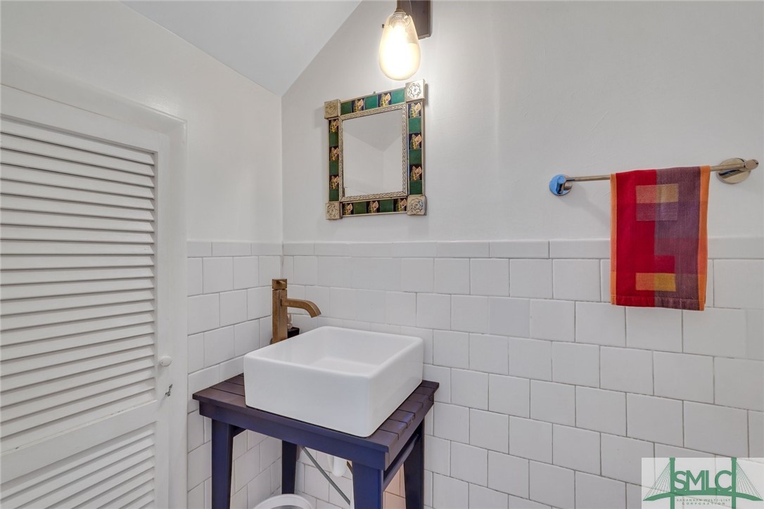 303 West 39th Street Savannah, GA 31401 - Photo 24 of 38