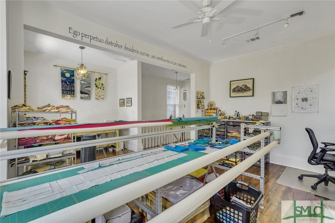 303 West 39th Street Savannah, GA 31401 - Photo 28 of 38