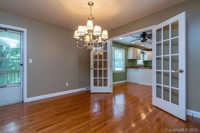 1212 Hebron Road Hendersonville, NC 28739 - Photo 18 of 47 Gallery Image 18