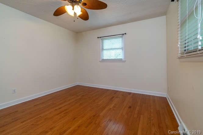 1212 Hebron Road Hendersonville, NC 28739 - Photo 21 of 47 Gallery Image 21