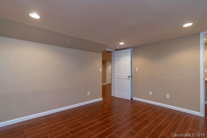 1212 Hebron Road Hendersonville, NC 28739 - Photo 28 of 47 Gallery Image 28