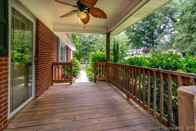 1212 Hebron Road Hendersonville, NC 28739 - Photo 7 of 47 Gallery Image 7