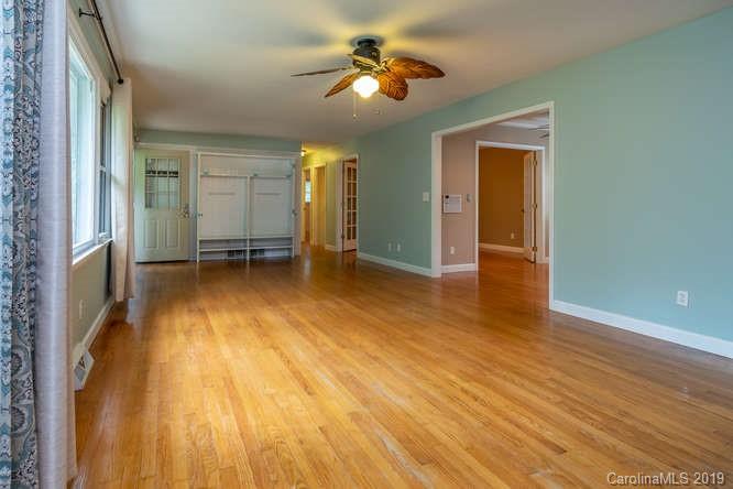 1212 Hebron Road Hendersonville, NC 28739 - Photo 9 of 47 Gallery Image 9