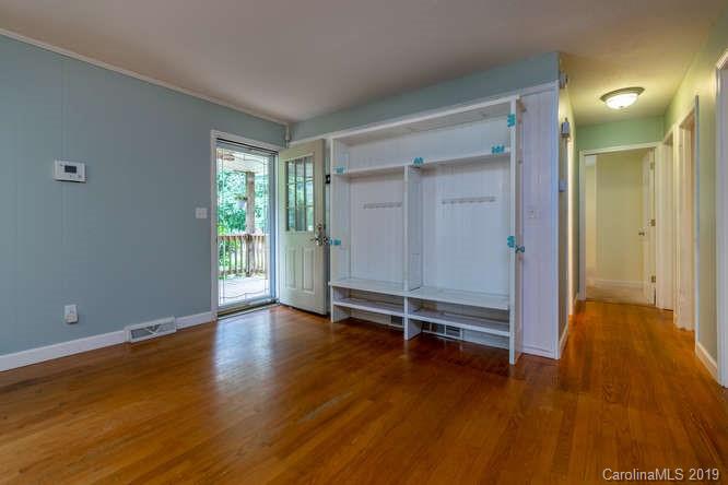 1212 Hebron Road Hendersonville, NC 28739 - Photo 10 of 47 Gallery Image 10