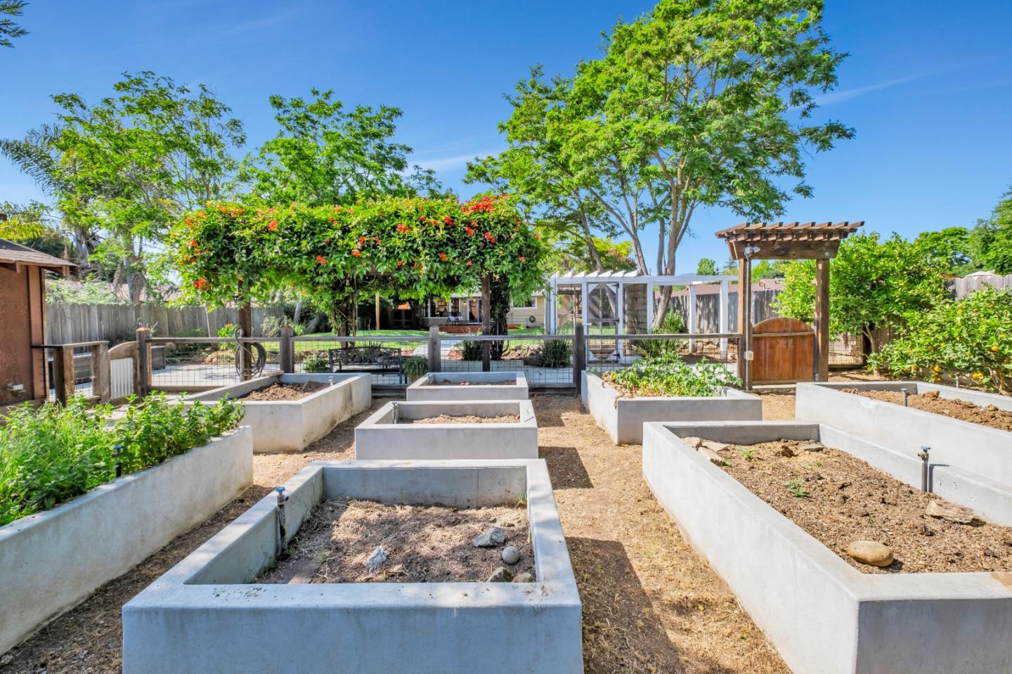 18 Linden Road Watsonville, CA 95076 - Photo 44 of 57