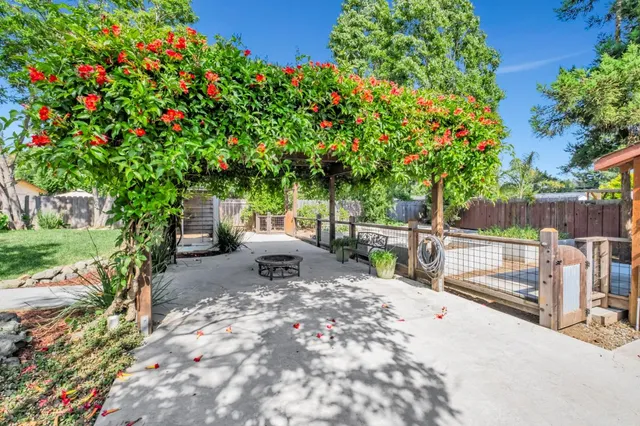 $1,425,000 | 18 Linden Road, Watsonville, CA 95076