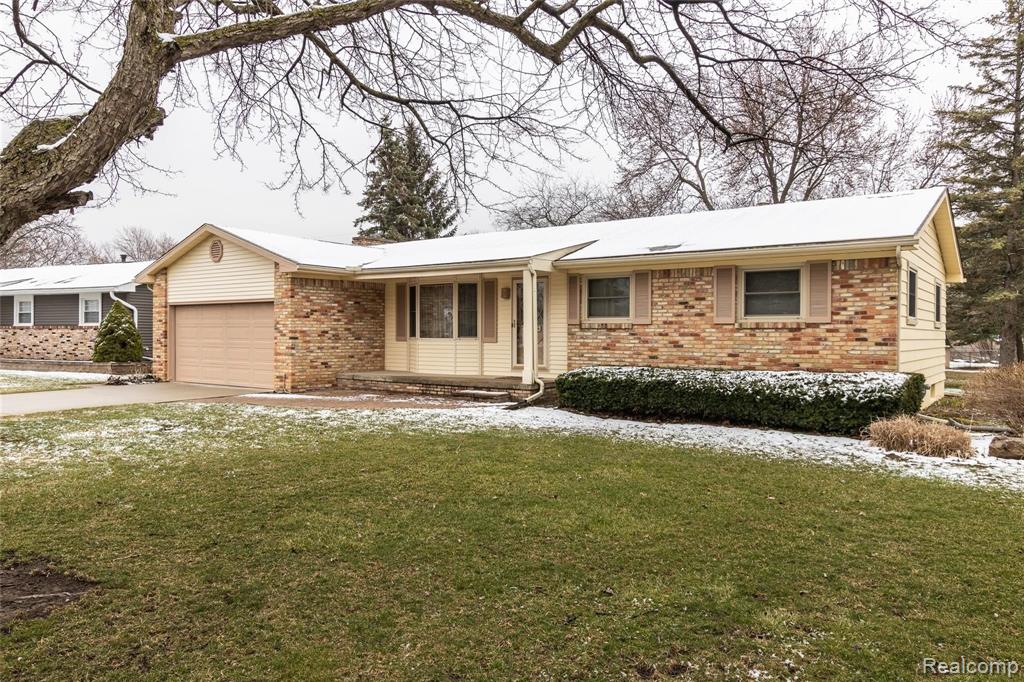 5184 Olde Saybrooke Road Grand Blanc, MI 48439 - Photo 2 of 32