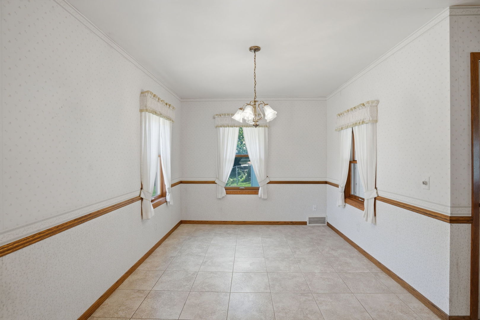 3002 15th Street Moline, IL 61265 - Photo 20 of 25