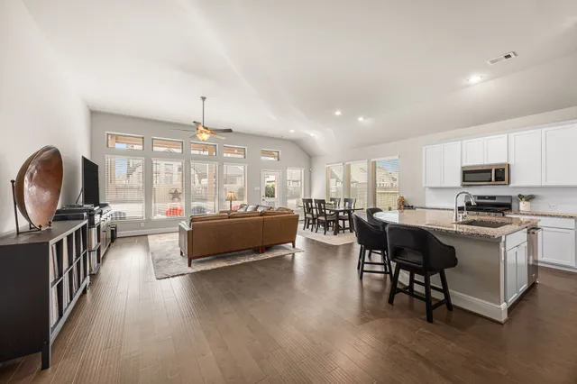 $439,000 | 1315 Wild Mustang Trail, Richmond, TX 77406