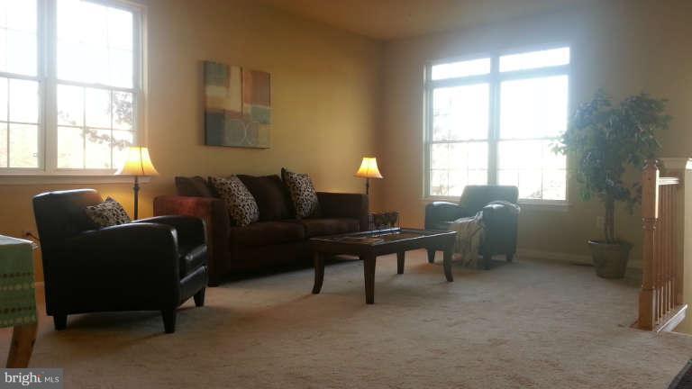 1535 Rambling Way North Frederick, MD 21701 - Photo 6 of 28 Living Room