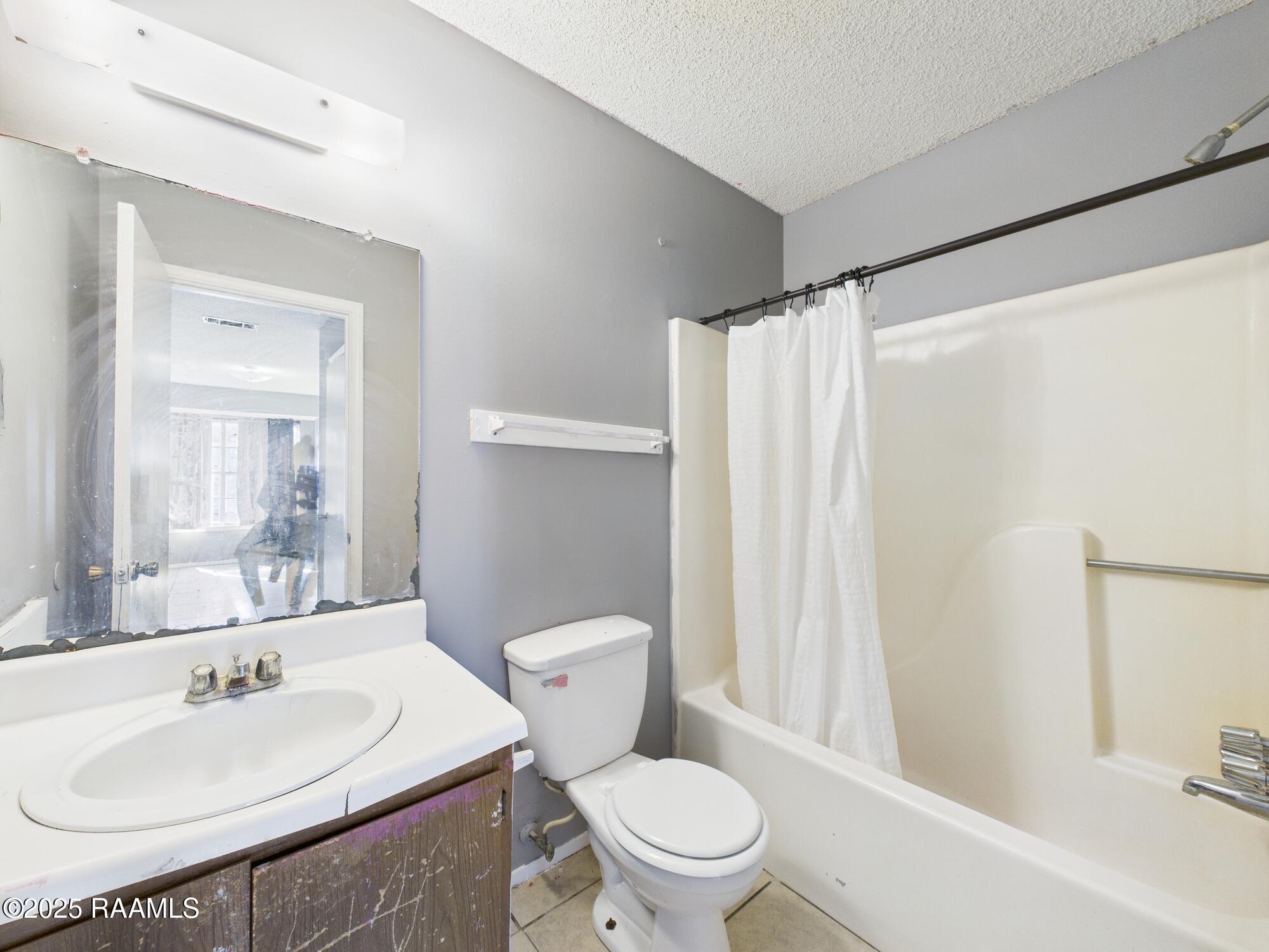 109 Meudon Street, Unit D Duson, LA 70529 - Photo 14 of 19 CAM04246G0-PR0191-STILL009