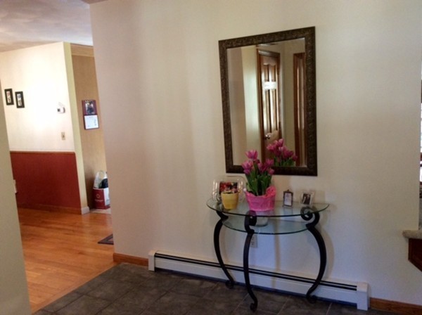 20 Longley Road Shirley, MA 01464 - Photo 2 of 22