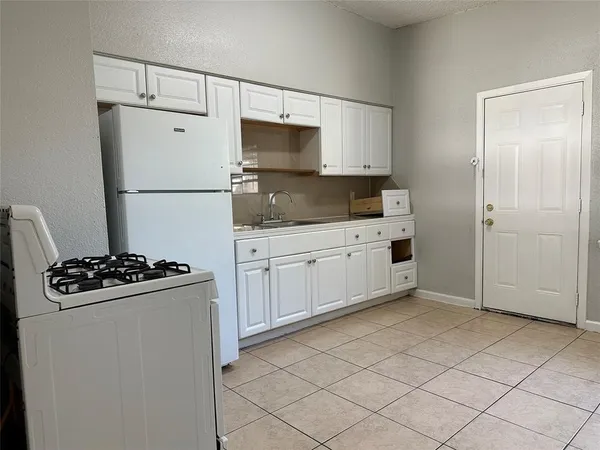 $850 | 3359 Frick Road, Unit 5, Houston, TX 77086