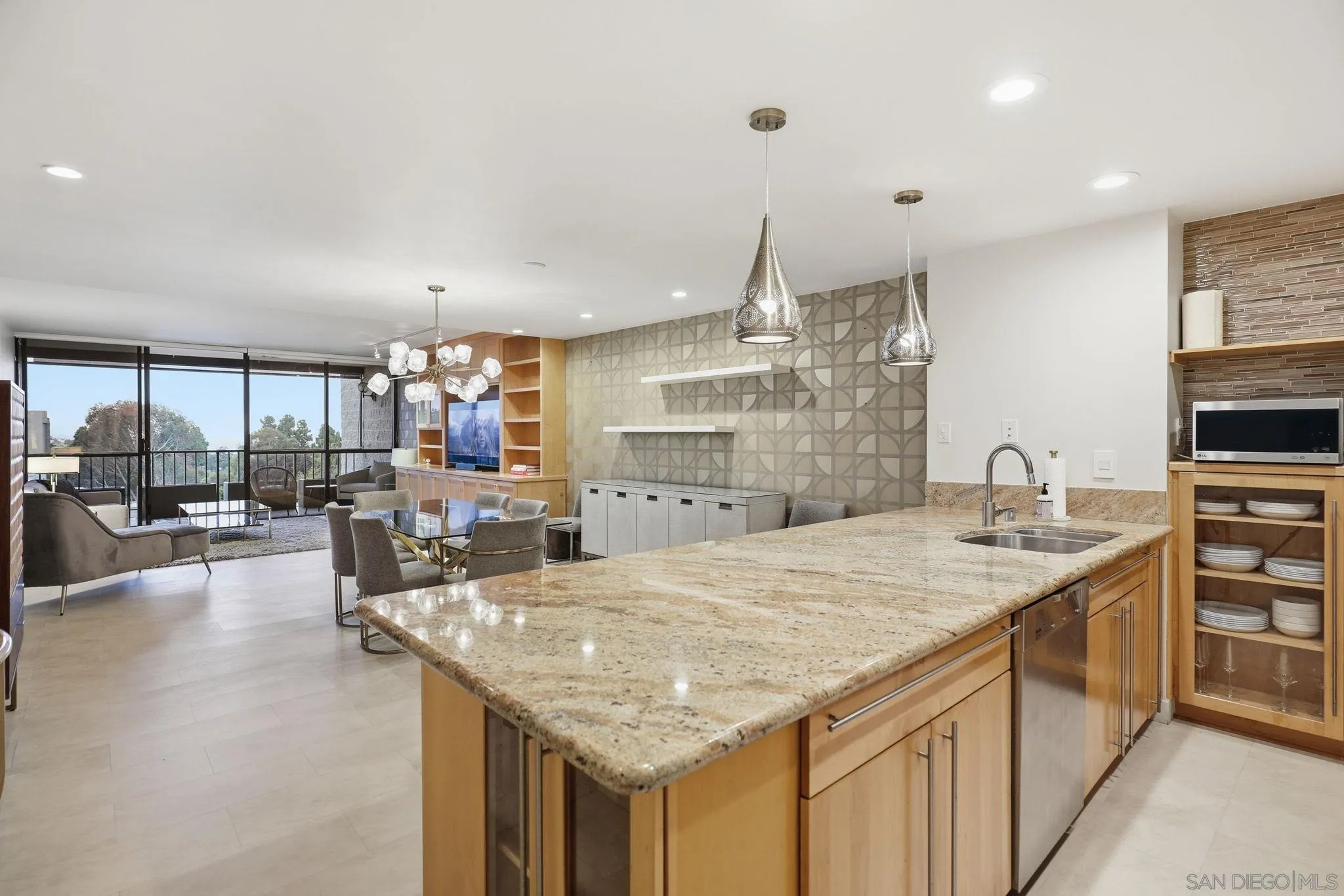 2500 Torrey Pines Road, Unit 403 La Jolla, CA 92037 - Photo 3 of 24
