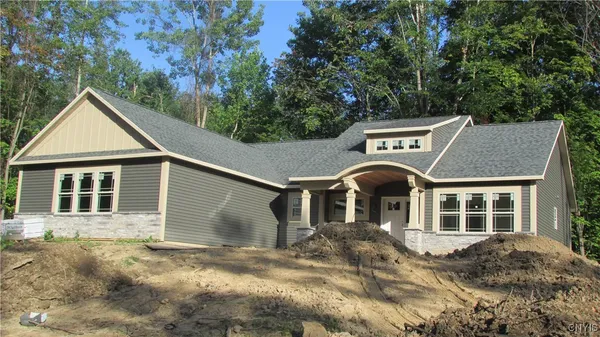 $574,480 | 1 H Hamilton Way, Phoenix, NY 13135