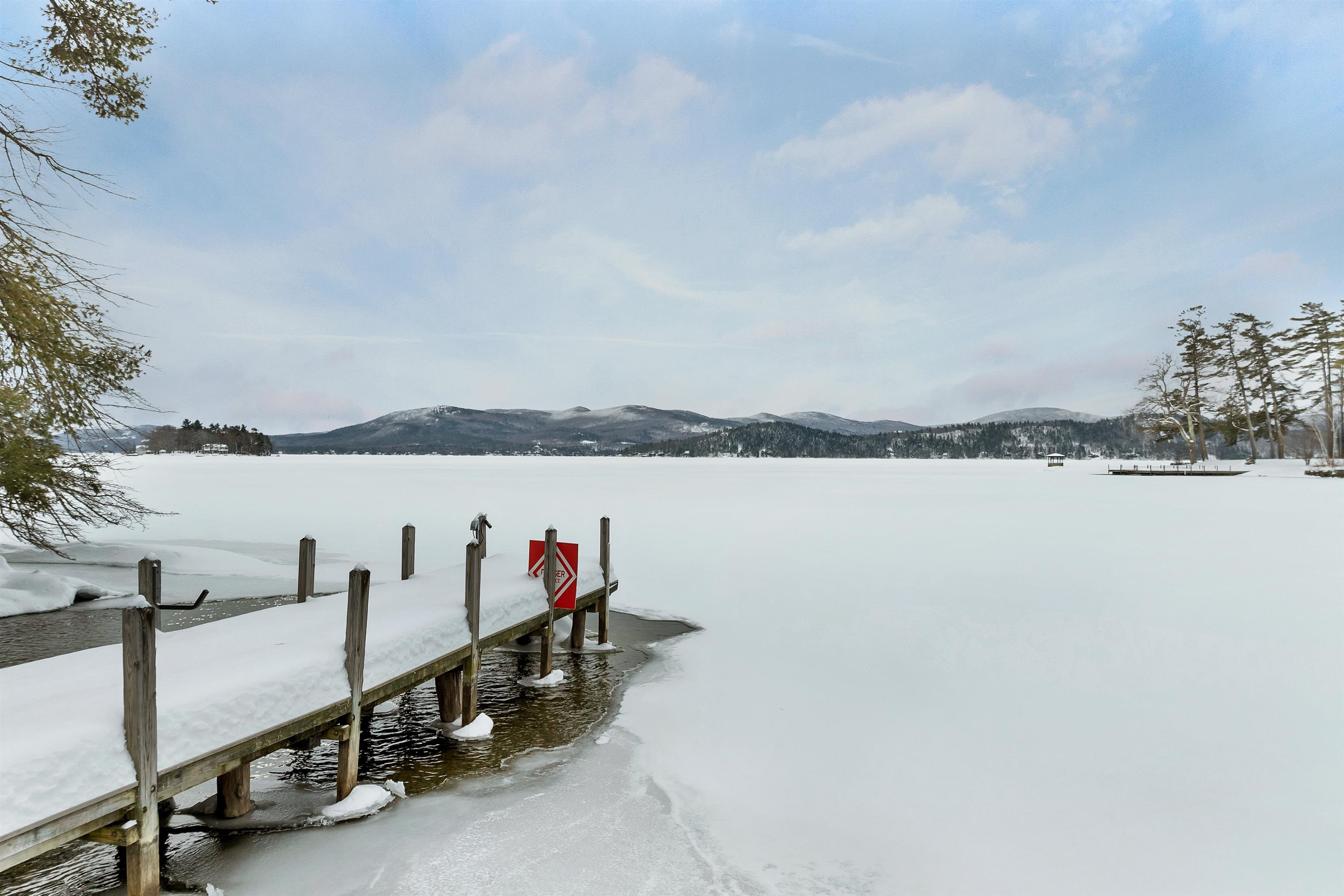 35 Rocky Shore Road Wolfeboro, NH 03894 - Photo 12 of 57