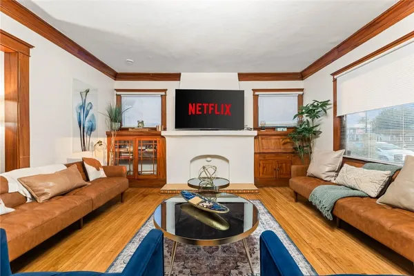 $6,495 | 736 Redondo Avenue, Unit 736, Long Beach, CA 90804