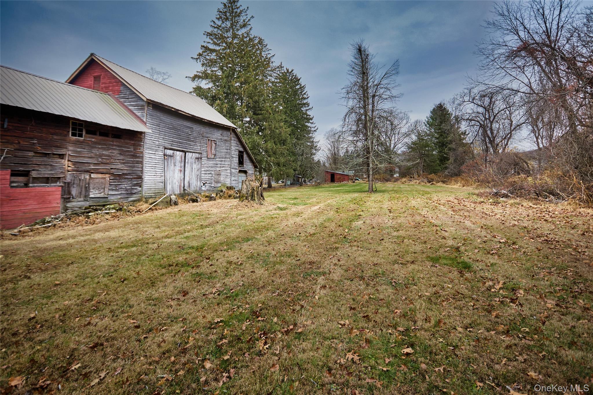 500 Haverstraw Road Suffern, NY 10901 - Photo 31 of 37 a backyard of a house