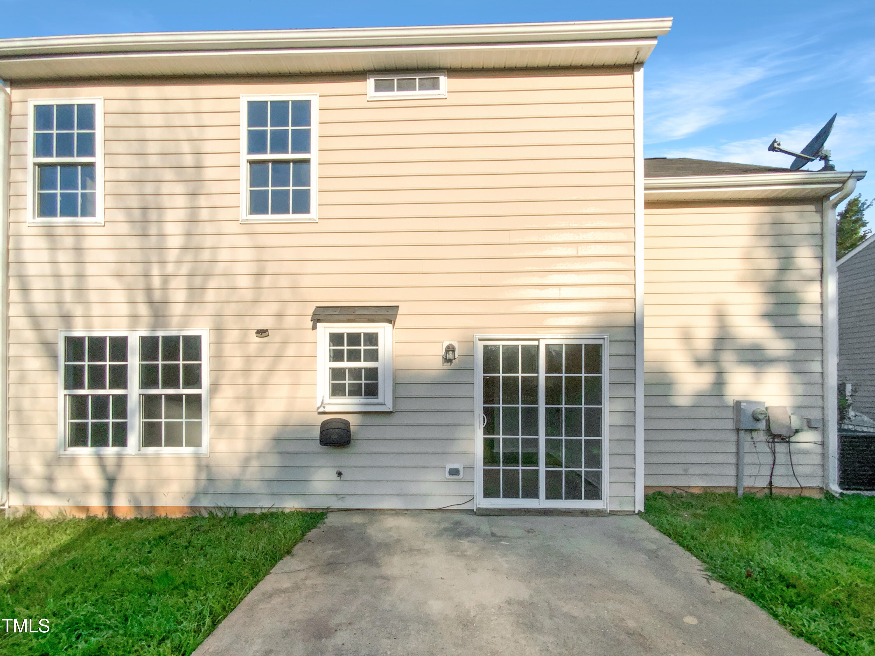 102 Spring Dove Lane Apex, NC 27539 - Photo 8 of 20 a view of backyard with a garden