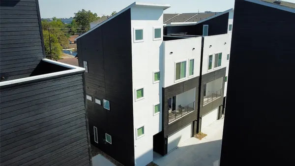 $3,000 | 4607 Edmund Street, Houston, TX 77020