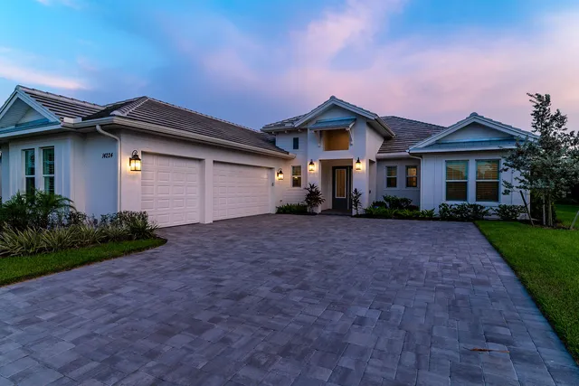 $1,499,000 | 14224 Laguna Springs Lane, Naples, FL 34114
