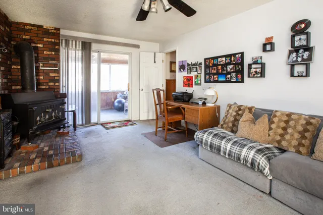 $448,800 | 368 Regina Avenue, Hamilton, NJ 08619