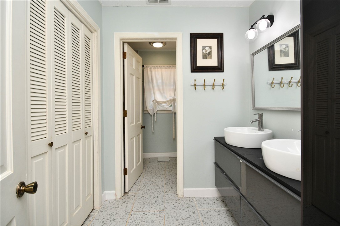 1201 Stonehurst Road Anderson, SC 29621 - Photo 31 of 50 Gallery Image 31