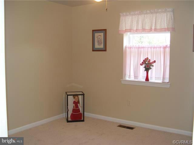 8112 Rhodell Lane Springfield, VA 22153 - Photo 13 of 21 Bedroom