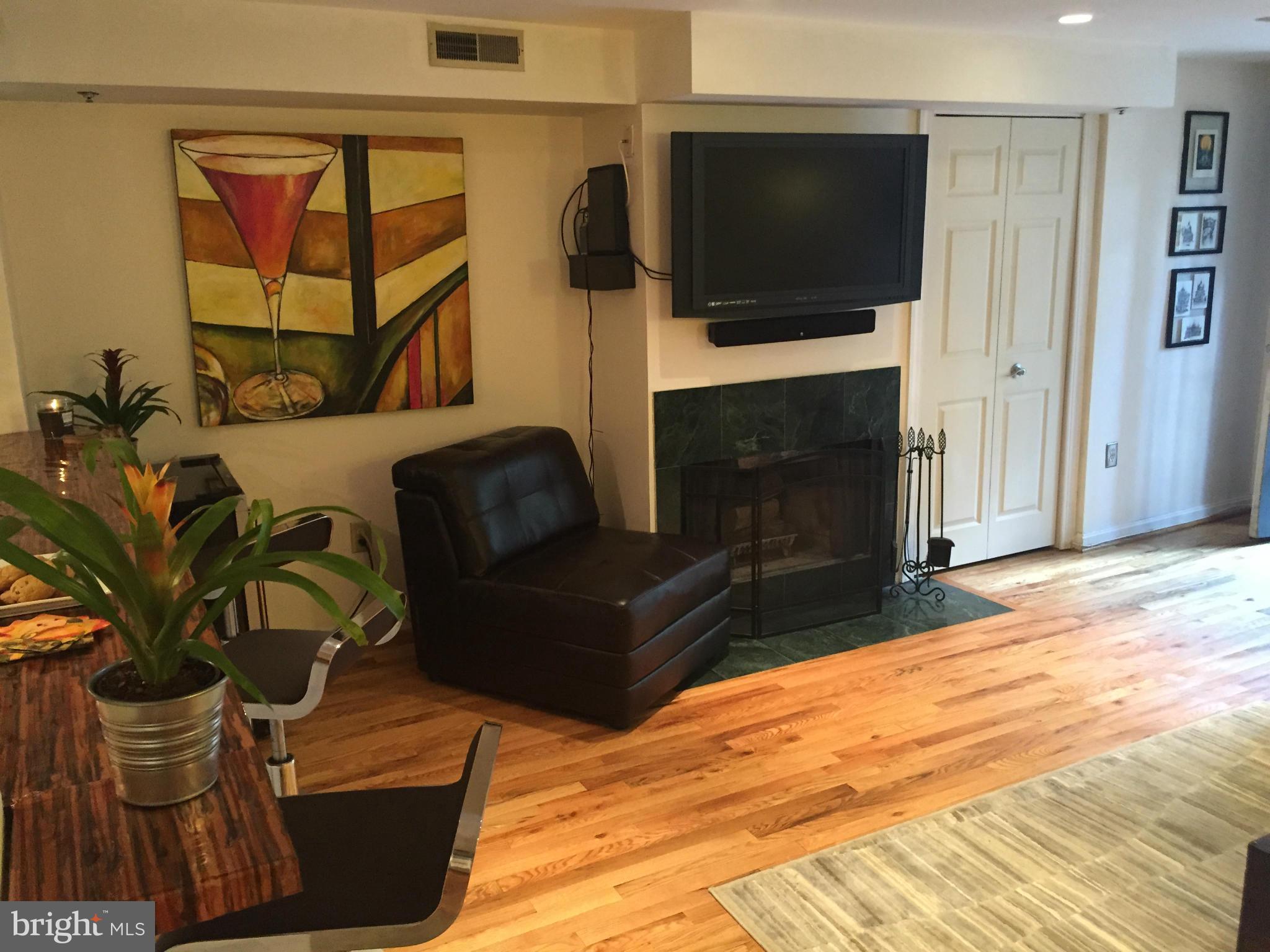 1806 Belmont Road Northwest, Unit 1 Washington, DC 20009 - Photo 17 of 25 Living Room