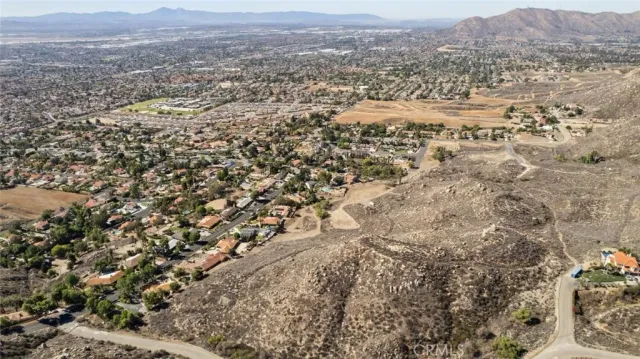 $300,000 | 0 Apn 474-341-005 Moreno Valley, Glendale, CA 91201